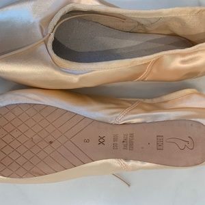 Pointe shoes  -never worn